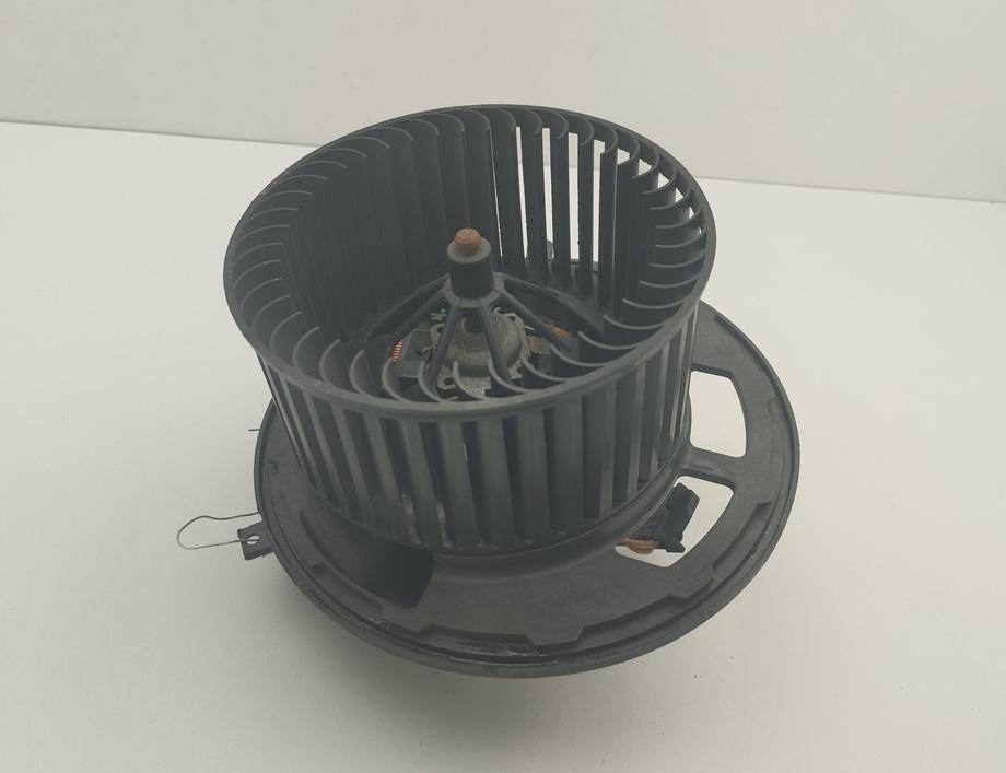 моторчик печки BMW 3 E90/E91/E92/E93 2006, 3.0 л., дизель, АКПП, чёрный, седан, 2982428
