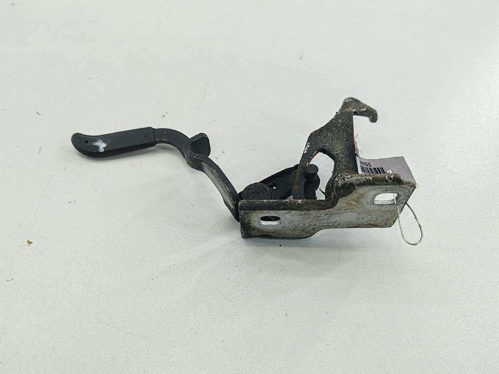 ручка открывания капота BMW 3 E46 2003, 1.8 л., бензин, МКПП, серый, универсал, 8213029