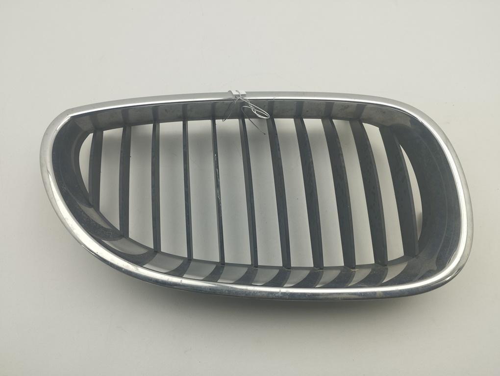 решетка радиатора BMW 5 E60/E61 2003, серый, седан, 7027062
