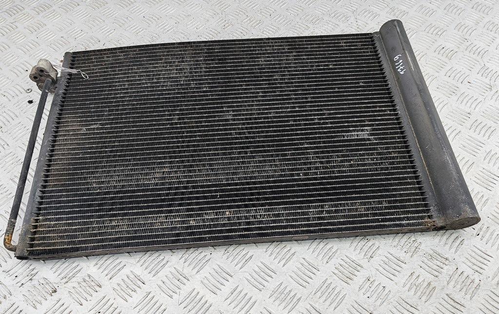 радиатор кондиционера BMW 5 E60/E61 2005, 2.5 л., бензин, МКПП, чёрный, универсал, 2282939