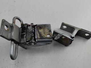 петля двери Audi A6 4A/C4 1996, серый, седан, 4A0831412D
