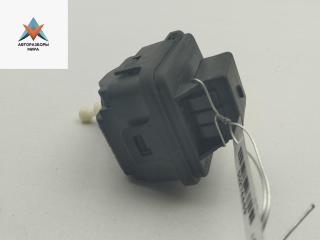 корректор фар Audi A6 4B/C5 1998, 2.4 л., бензин, АКПП, чёрный, универсал, 8L0941295