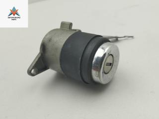 кнопка открытия багажника Audi 80 8C/B4 1992, 2.0 л., бензин, МКПП, серый, седан, 4A5827539