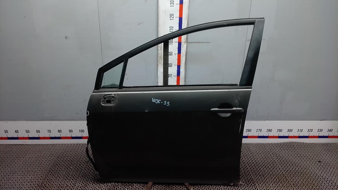 дверь передняя левая Toyota COROLLA VERSO 2004, 2.0 л., дизель, МКПП, минивэн - фото №1