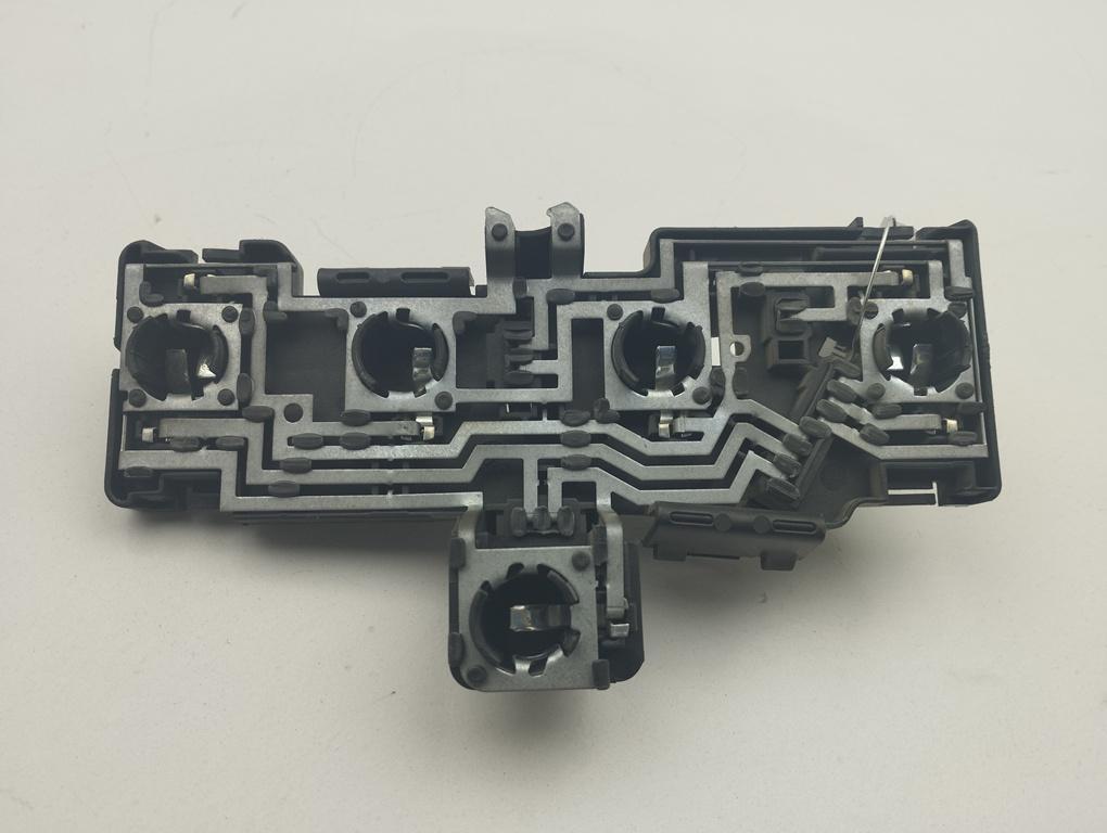 Плата фонаря заднего правого Volkswagen Passat B5+ (GP) 2002, 1.9 л., дизель, МКПП, серый, универсал, 3B9945258B