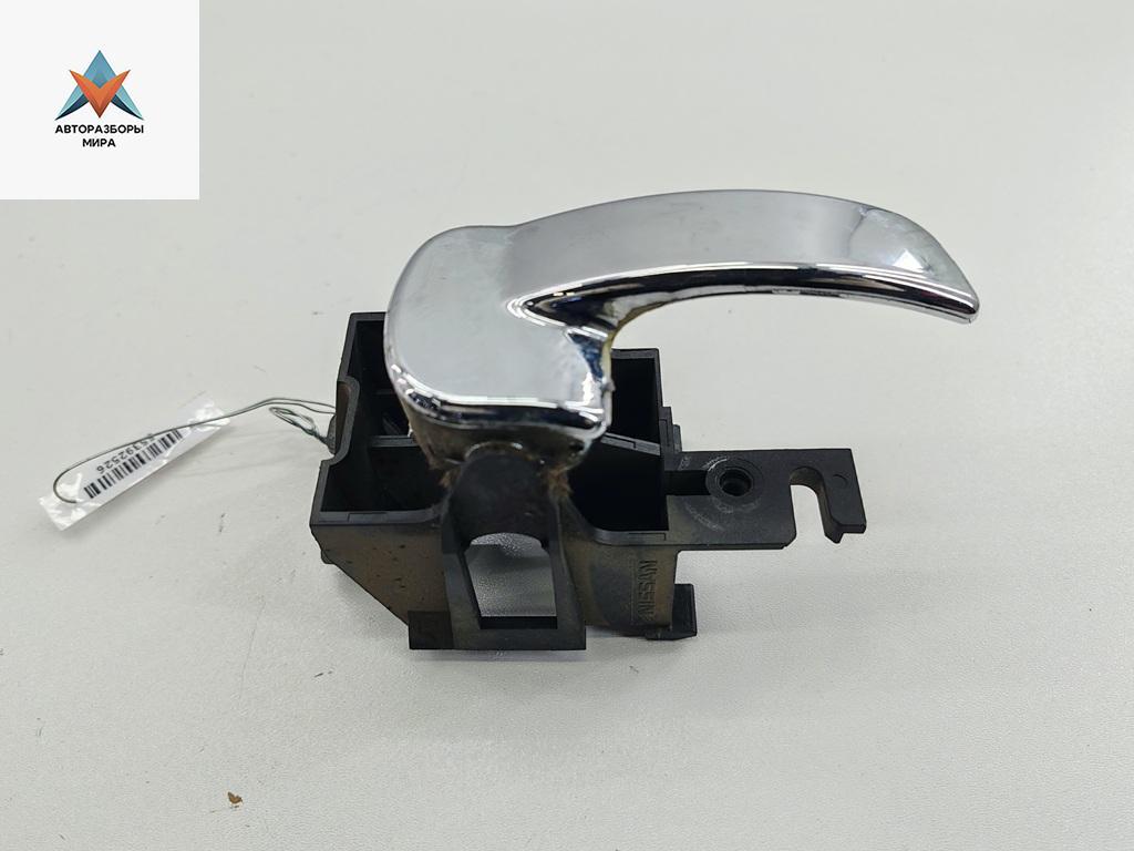 ручка внутренняя передняя правая Nissan Pathfinder R51 2005, 2.5 л., дизель, АКПП, синий, внедорожник 5 дв. - фото №1