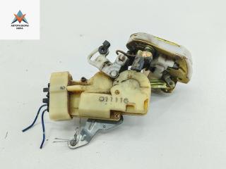 замок багажника Toyota Yaris Verso 2001, минивэн