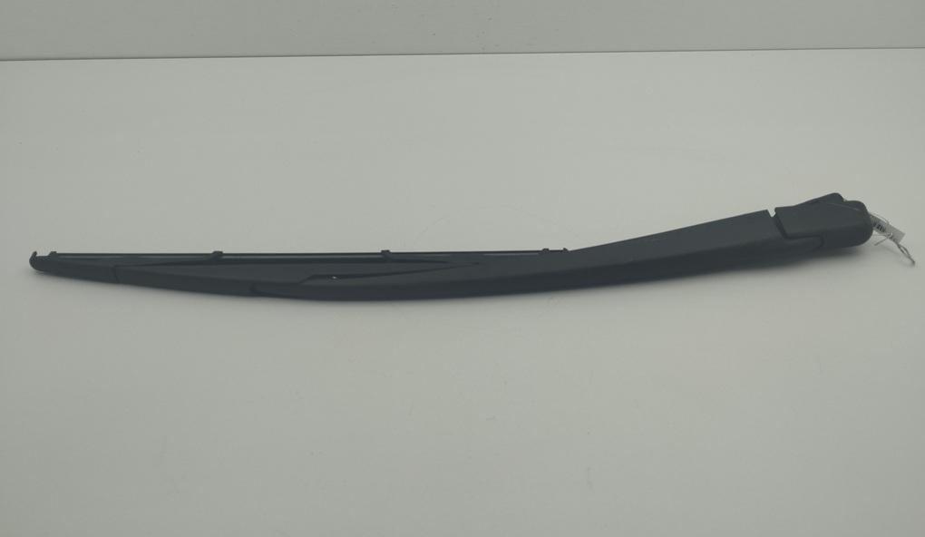 Щеткодержатель (поводок стеклоочистителя) задний Citroen C5 1 поколение 2003, 2.0 л., дизель, МКПП, серый, хетчбэк 5 дв., 9635402480 - фото №1