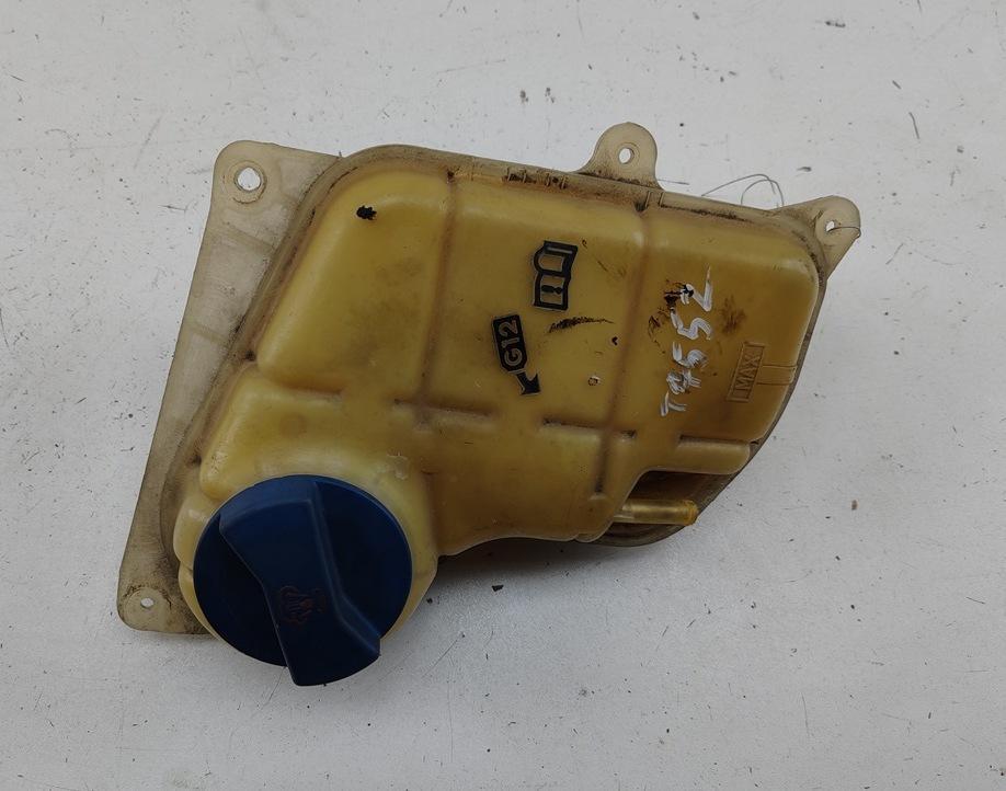 бачок расширительный Audi A4 B5 1998, 1.6 л., бензин, 8D0121403J