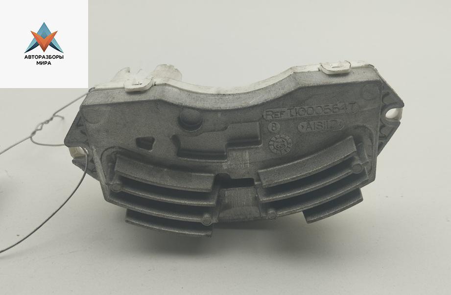 сопротивление печки BMW 3 серия E90/E91/E92/E93 2006, 3.0 л., дизель, АКПП, чёрный, седан - фото №1