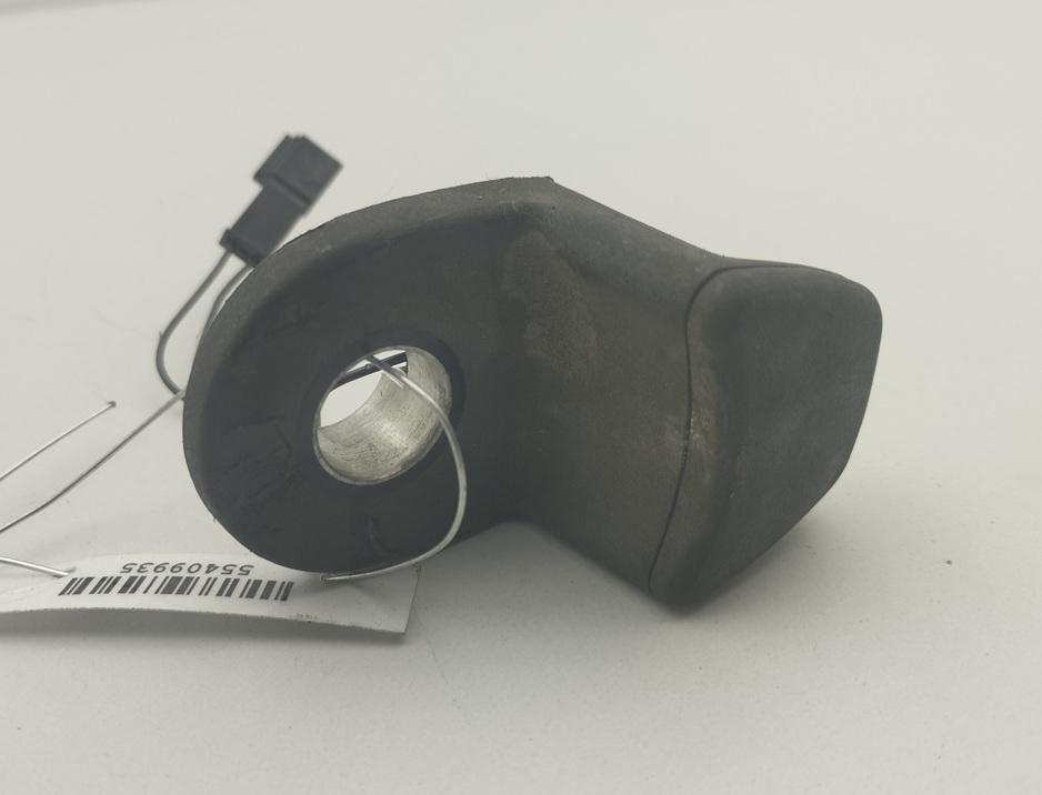 кнопка открытия багажника BMW 3 E90/E91/E92/E93 2008, 2.0 л., бензин, МКПП, серый, универсал, 8385694 - фото №1