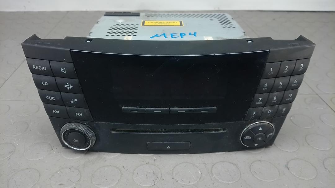 магнитола Mercedes-Benz E-Класс W211/S211 2004, 2.7 л., D E270 CDI, дизель, АКПП, седан - фото №1