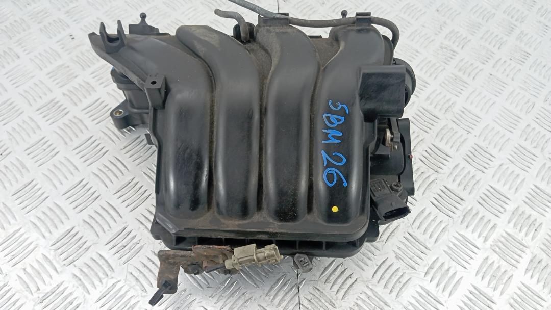 коллектор впускной Kia Sportage 3 поколение 2013, 1.6 л., бензин, МКПП, внедорожник 5 дв., 283102B600 - фото №1