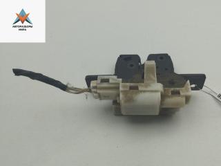 замок багажника Renault Scenic 2 поколение 2003, минивэн, 8200076240