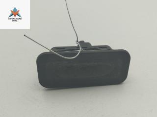 кнопка открытия багажника Renault Scenic 2 поколение 2003, 2.0 л., бензин, АКПП, серый, минивэн, 8200076256