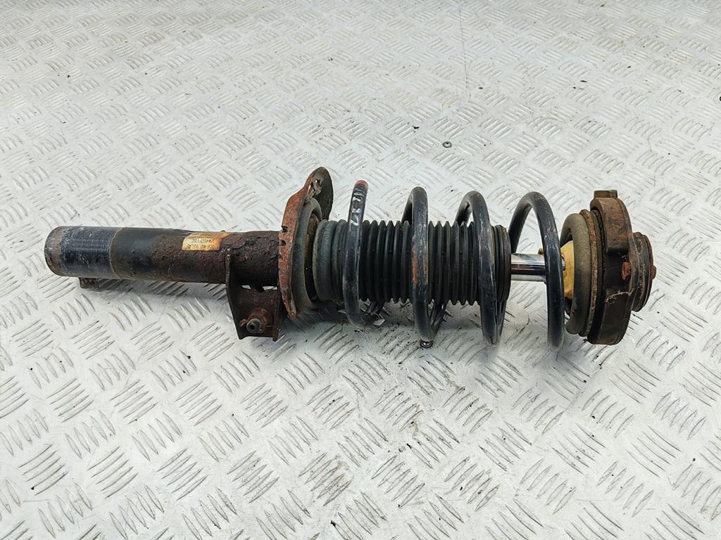 стойка передняя Volkswagen Passat B6 2007, 2.0 л., дизель, АКПП, чёрный, универсал, 3C0413031AB