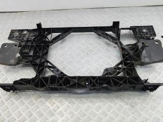 Рамка радиатора Renault Megane 3 поколение 2009, 1.4 л., бензин, МКПП, белый, хетчбэк 5 дв., 752100004R