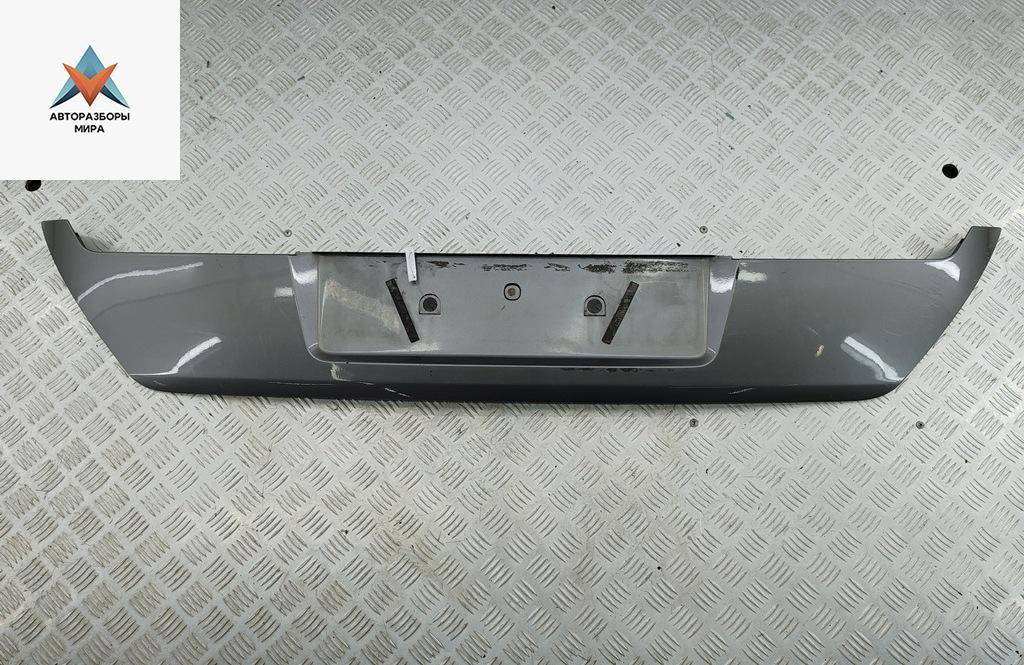 Молдинг крышки (двери) багажника BMW 7 серия E65/E66/E67 2003, 4.4 л., бензин, АКПП, серый, седан - фото №1