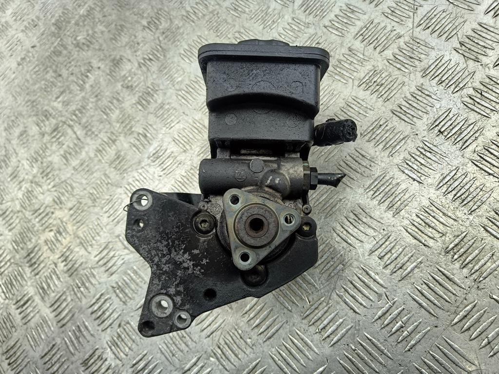 Насос гидроусилителя руля BMW 3 E46 2003, 2.0 л., дизель, МКПП, серый, универсал, 6756575