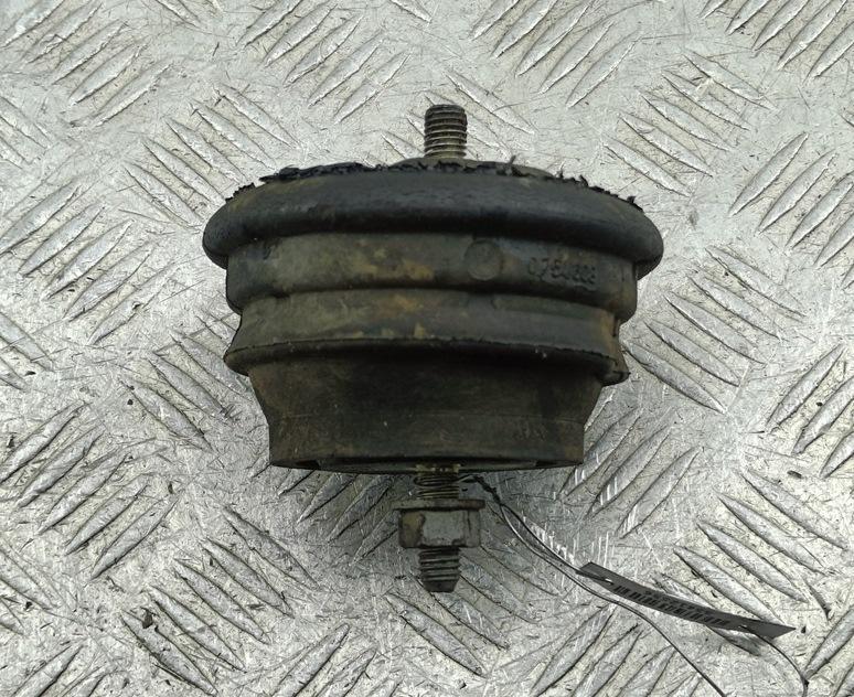подушка крепления двигателя BMW 5 E39 2003, 2.2 л., бензин, МКПП, серый, универсал, 6754608