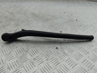 Щеткодержатель (поводок стеклоочистителя) задний BMW 5 серия E60/E61 2005, 2.5 л., бензин, МКПП, чёрный, универсал, 7066173
