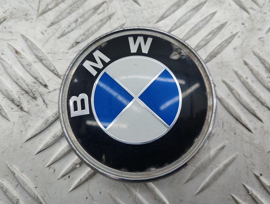 эмблема BMW 3 E36 1998, 1.8 л., бензин, МКПП, красный, универсал, 8238420