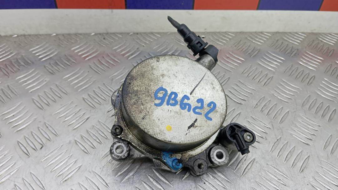 насос вакуумный Ford Mondeo 5 поколение 2015, 2.0 л., дизель, МКПП, хетчбэк 5 дв., 9674192280 - фото №1