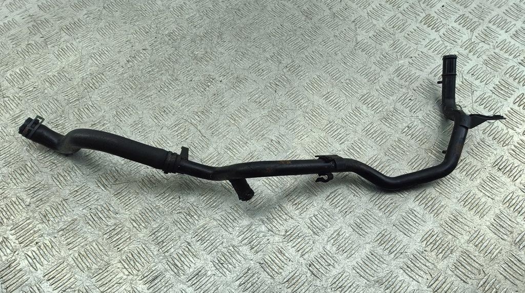 трубка охлаждающей жидкости Volkswagen Passat B4 1996, 2.0 л., бензин, АКПП, 037121065L - фото №1