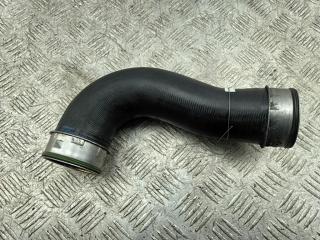 патрубок интеркулера Volkswagen Passat B6 2005, 2.0 л., дизель, МКПП, серый, универсал, 3C0145832D