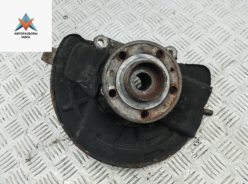 ступица передняя правая Volvo V70 2 поколение 2002, 2.4 л., дизель, АКПП, серый, универсал, 9461944 - фото №1
