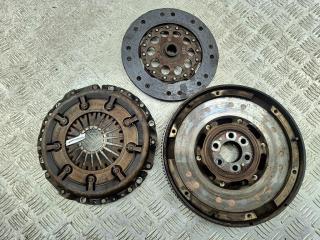 маховик Volkswagen Passat B5 1997, 1.8 л., бензин, МКПП, синий, универсал, 058105266