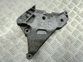 кронштейн двигателя Volkswagen Passat B6 2007, 2.0 л., дизель, АКПП, чёрный, универсал, 03G199207E
