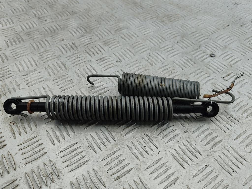 амортизатор крышки багажника (3-5 двери) BMW 5 E60/E61 2006, 2.5 л., бензин, МКПП, чёрный, седан