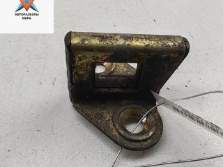 ответная часть (скоба) замка двери Volkswagen Transporter T4 1993, 2.4 л., дизель, МКПП, красный, микроавтобус, 701837295