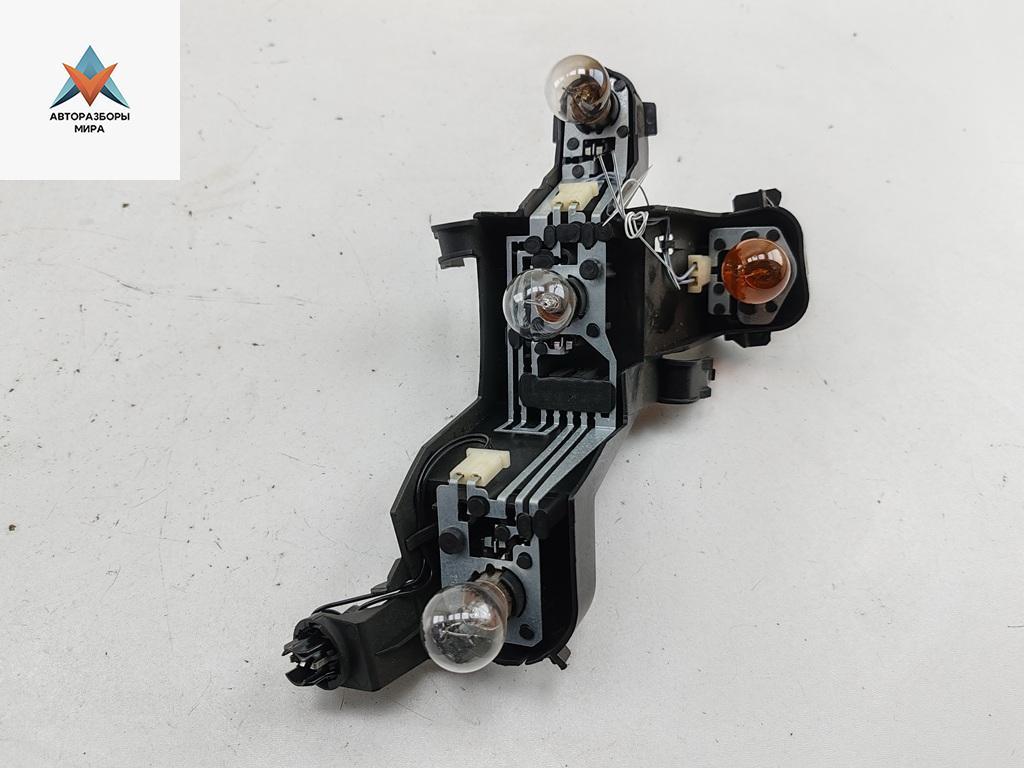 панель заднего левого фонаря BMW 5 серия E60/E61 2003, 2.2 л., бензин, АКПП, серый, седан, 6923305 - фото №1