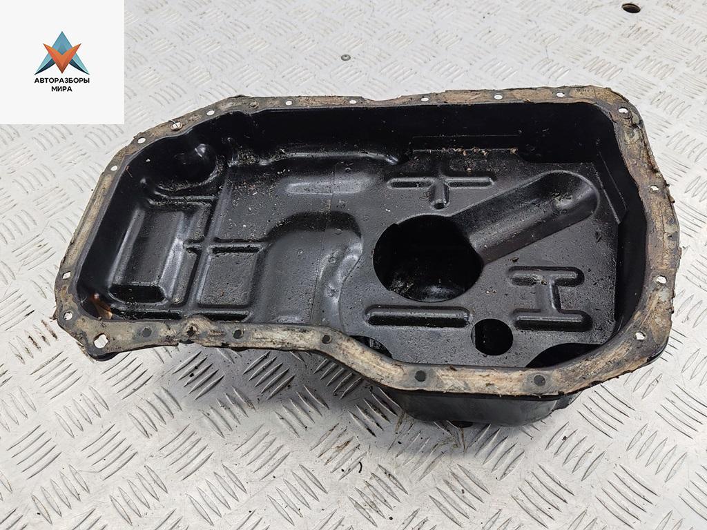 масляный поддон Mitsubishi Outlander 1 поколение 2004, 2.0 л., бензин, МКПП, чёрный, внедорожник 5 дв. - фото №1