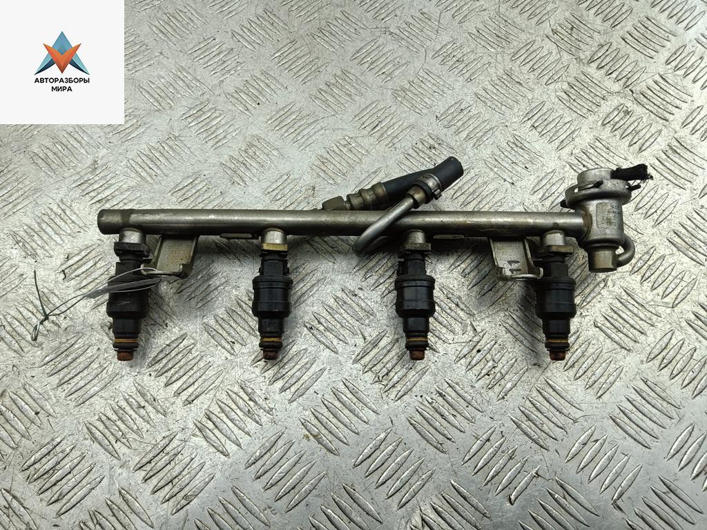 Форсунка топливная (комплект) Volkswagen Passat B5 1997, 1.8 л., бензин, МКПП, синий, универсал, 058133551A - фото №1