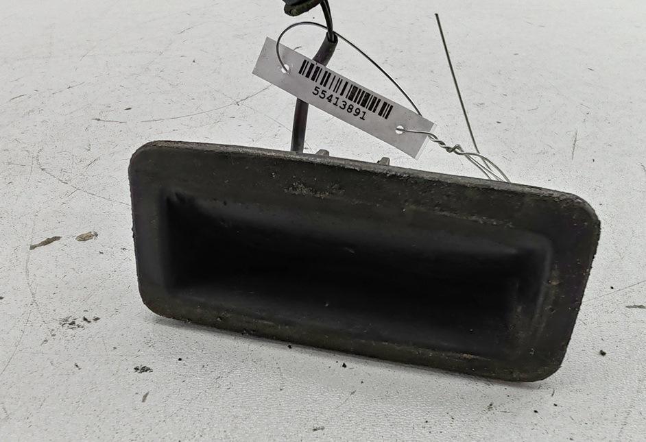 кнопка открытия багажника Ford Focus II 2004, 1.6 л., i, бензин, МКПП, красный, универсал