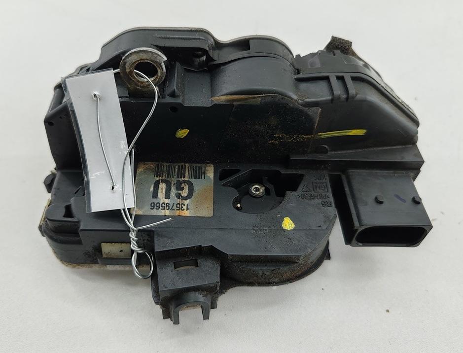 замок двери задней правой Opel Astra J 2011, 1.4 л., бензин, АКПП, серый, универсал, 13579566
