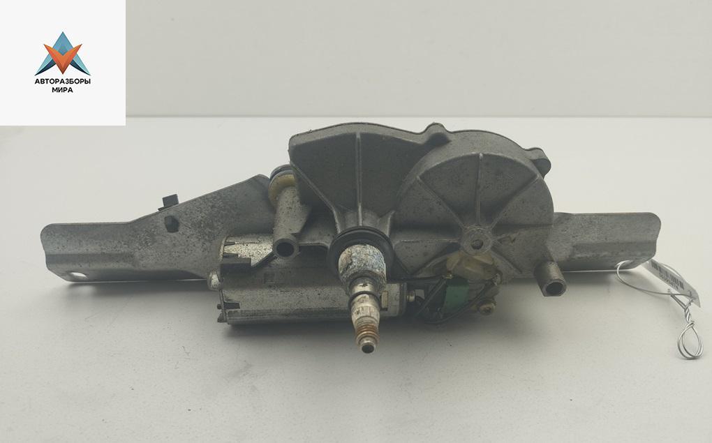 Двигатель стеклоочистителя заднего (моторчик дворников) Volkswagen Passat B4 1994, 1.8 л., бензин, МКПП, синий, универсал, 3A9955713A - фото №1