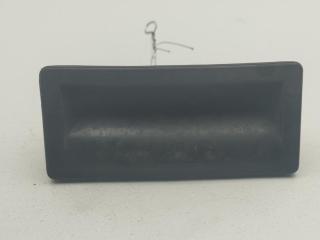 кнопка открытия багажника Volkswagen Passat B6 2006, 2.0 л., дизель, МКПП, серый, универсал, 5N0827566