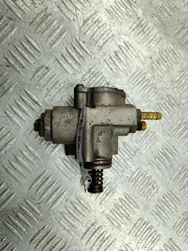 ТНВД Volkswagen Passat B6 2006, 1.6 л., бензин, МКПП, синий, универсал, 03C127025R