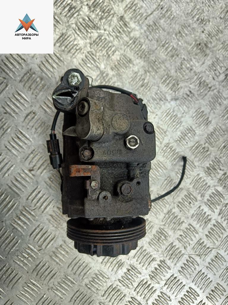 компрессор кондиционера BMW 7 серия E65/E66/E67 2003, 4.4 л., бензин, 6901781 - фото №1