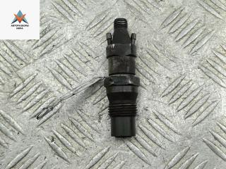 форсунка Volkswagen Transporter T4 1993, 2.4 л., дизель, МКПП, красный, микроавтобус, 068130202