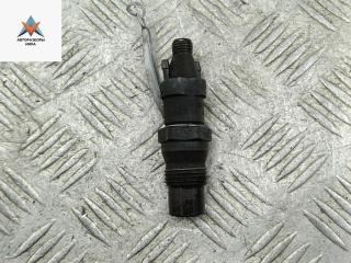 форсунка Volkswagen Transporter T4 1993, 2.4 л., дизель, МКПП, красный, микроавтобус, 068130202