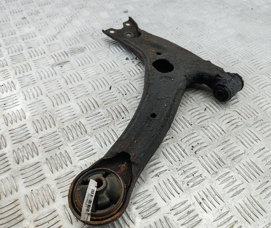 рычаг передний правый Toyota Avensis 2006, 2.2 л., дизель, МКПП, серый, универсал