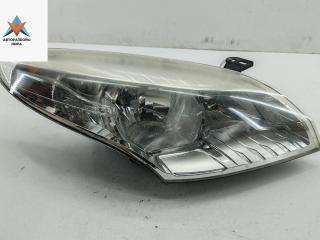 фара правая Renault Megane 3 поколение 2009, 1.4 л., бензин, МКПП, белый, хетчбэк 5 дв., 260100017R