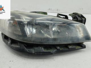 фара правая Renault Laguna 2 поколение [рестайлинг] 2005, 1.6 л., бензин, МКПП, белый, хетчбэк 5 дв., 8200481197