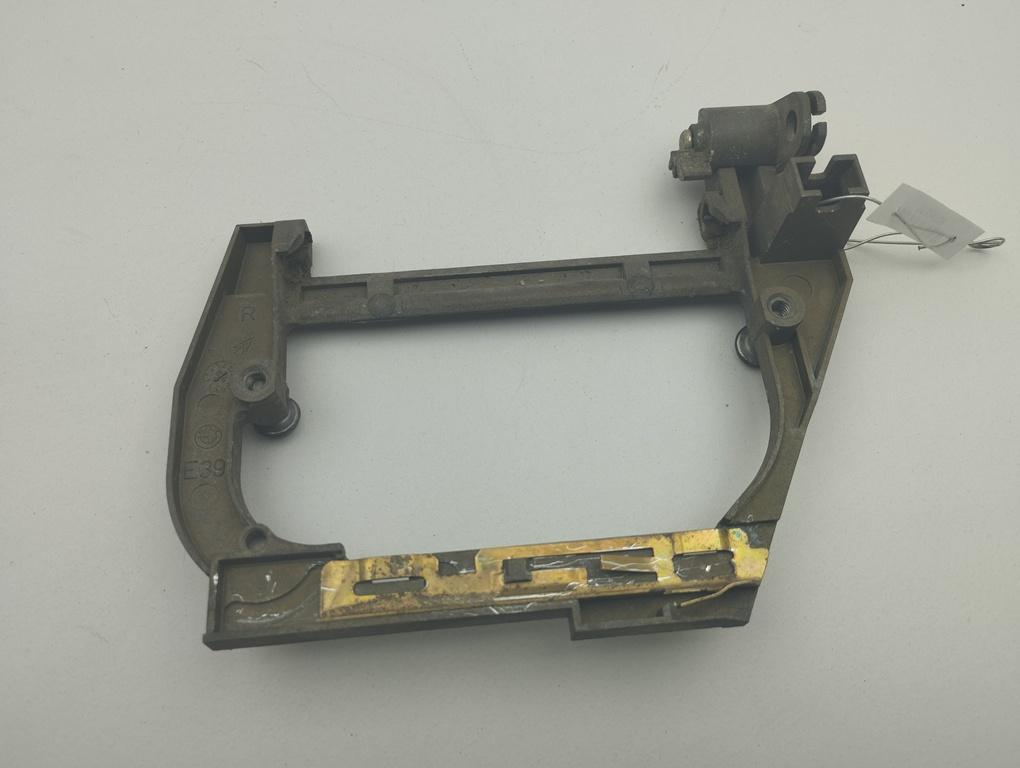 Корпус (держатель) ручки двери задней правой BMW 5 E39 1998, 2.5 л., дизель, АКПП, серый, седан