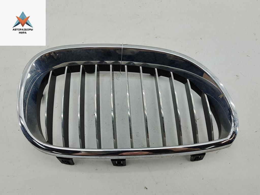 решетка радиатора BMW 5 серия E60/E61 2005, чёрный, универсал, 7027062 - фото №1